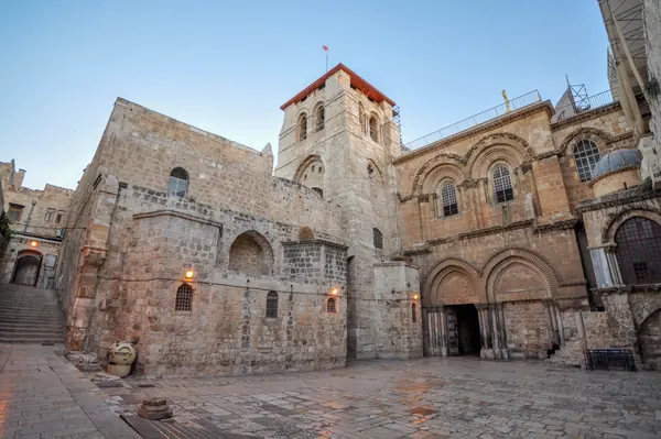 Church of the Holy Sepulchre: Golgotha and the Tomb