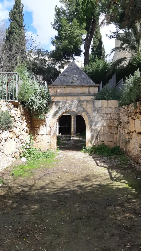 Jason's Tomb
