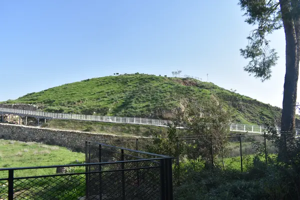 Lachish Level III: Assyrian Siege Ramp and Battle Debris