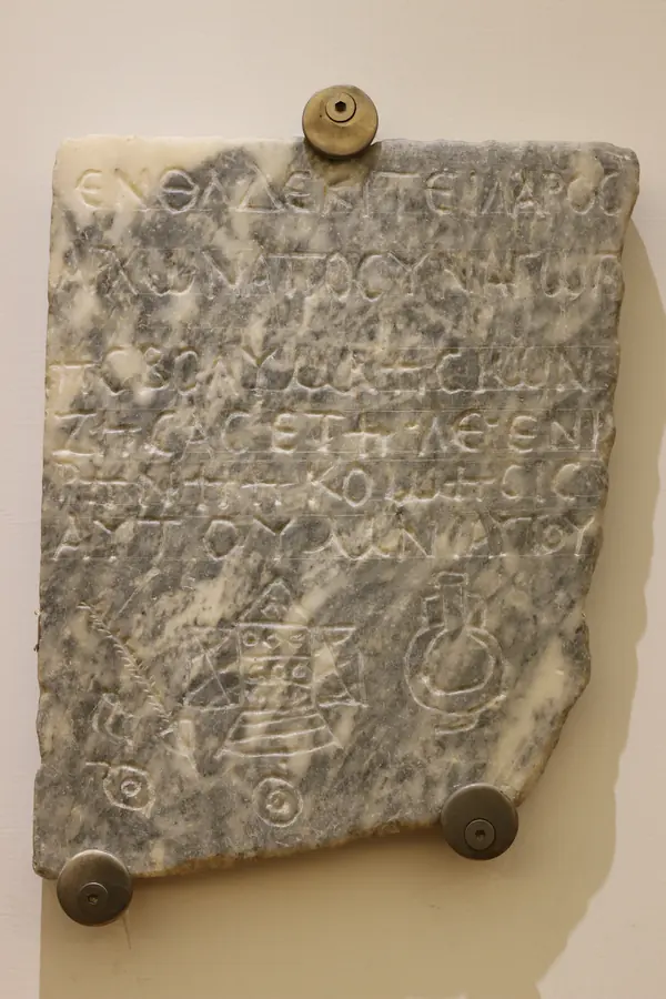 Jewish Catacombs of Rome and the Synagogue Inscriptions